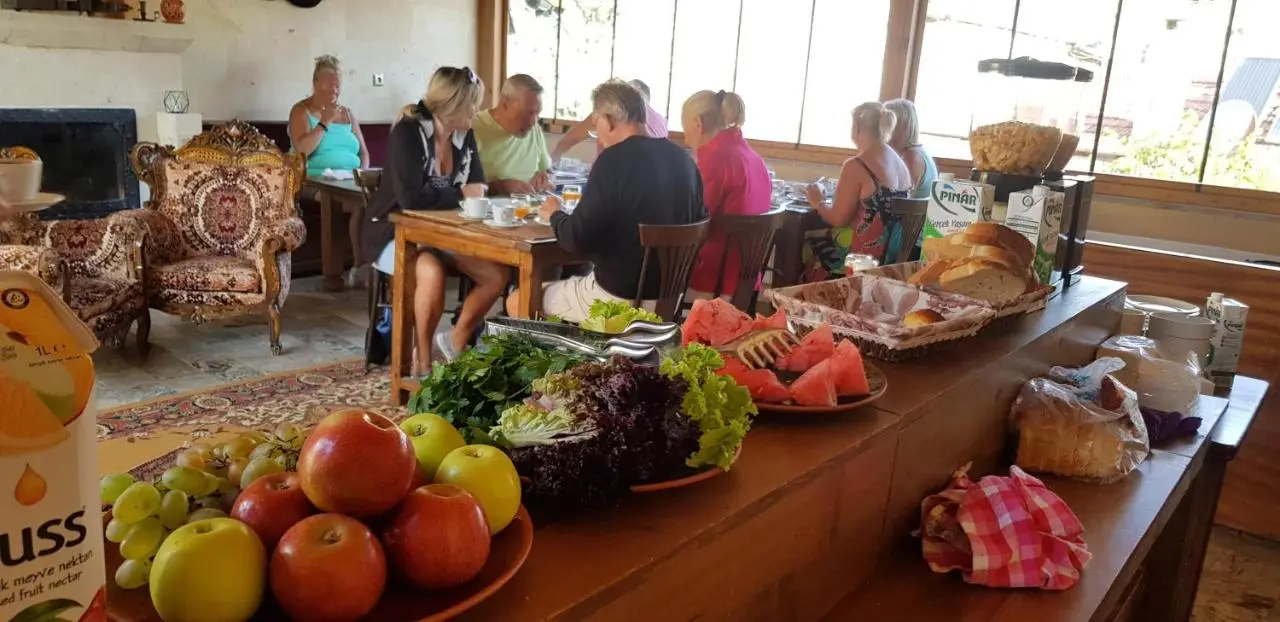 Larissa Cave Hotel