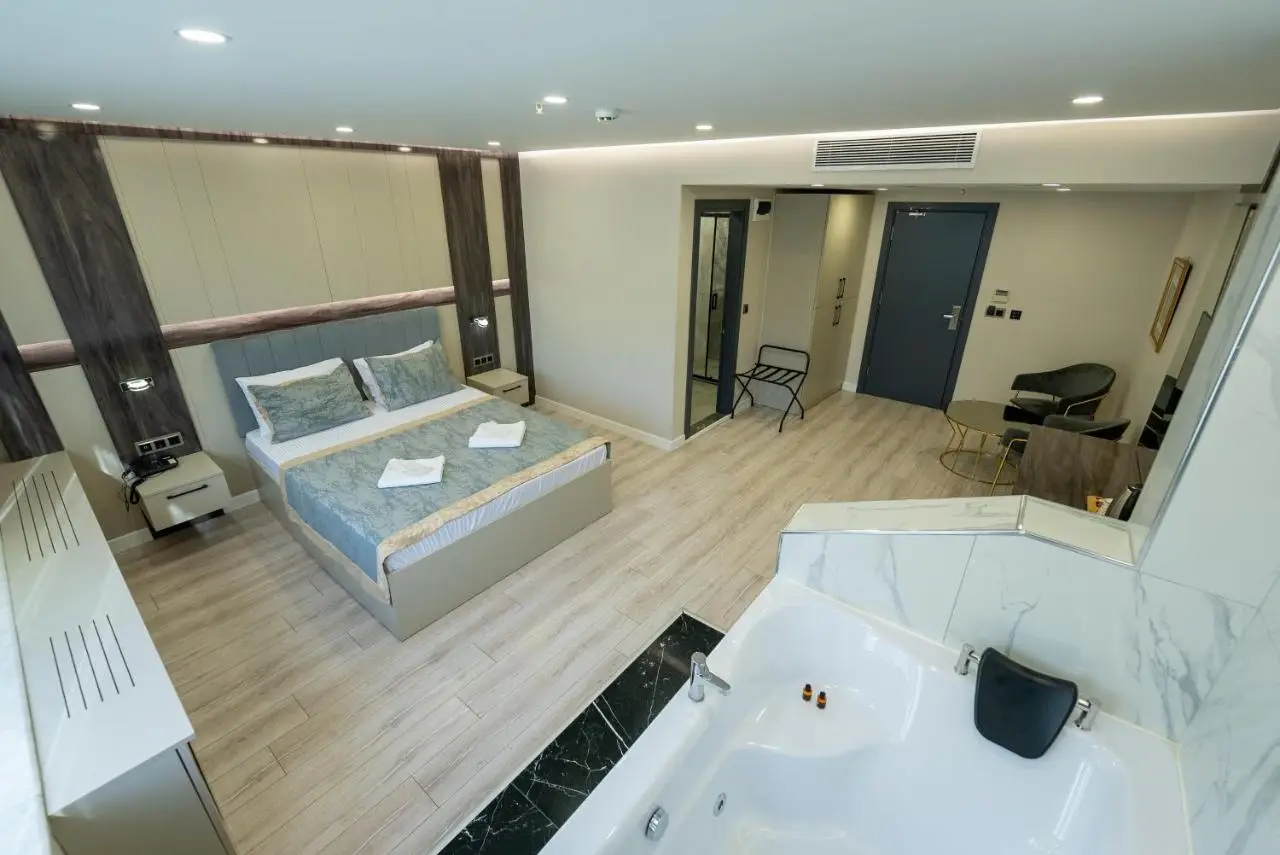 Meros Hotel