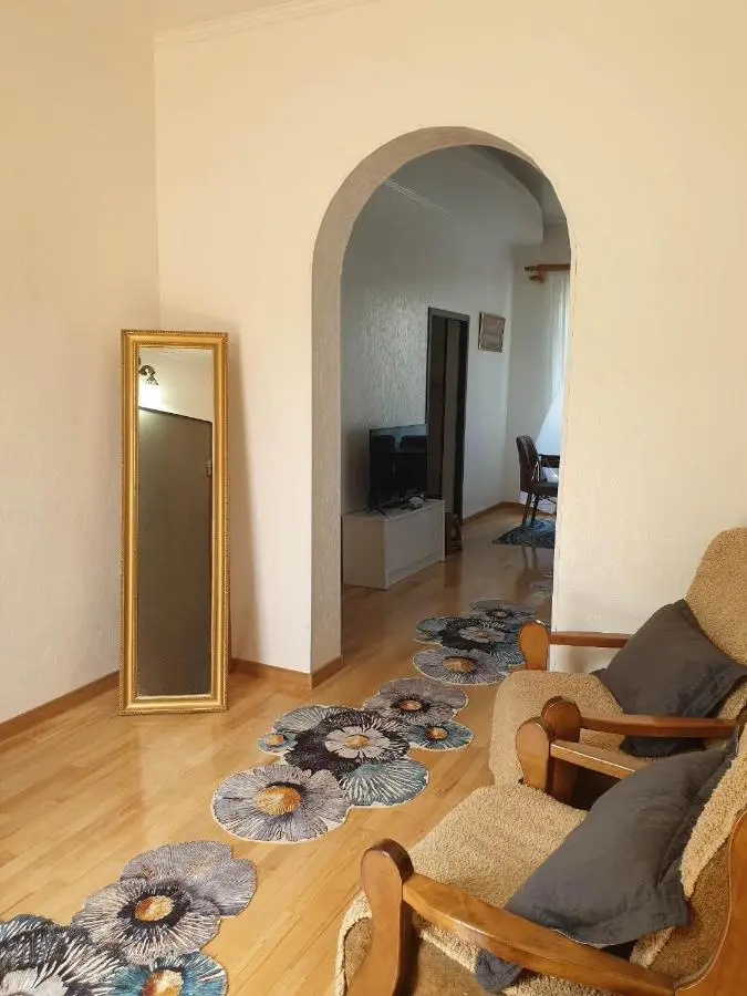Nino's apartment-Isolated floor for rent