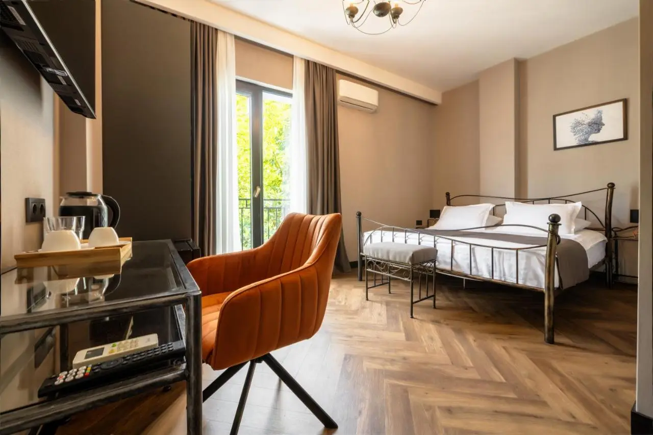Golden Boutique Hotel