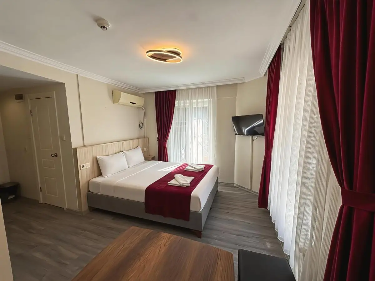 Le Safran Palace