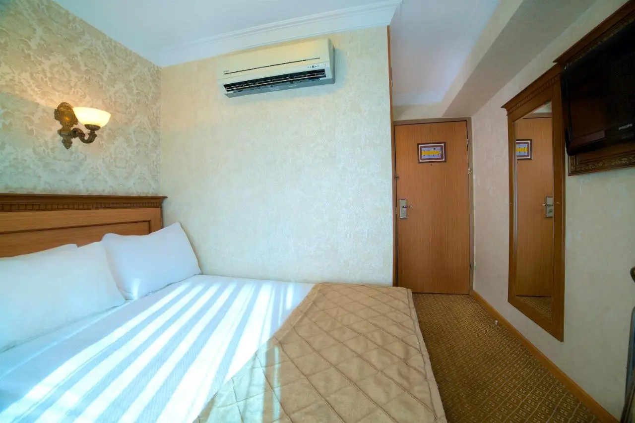 Grand Unal Hotel
