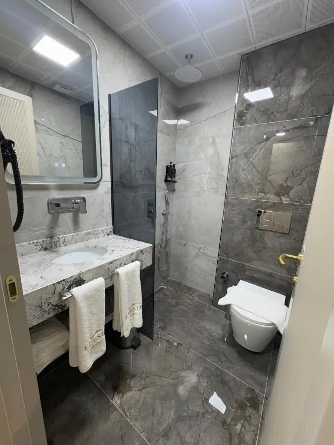 Elysia Plus Hotel