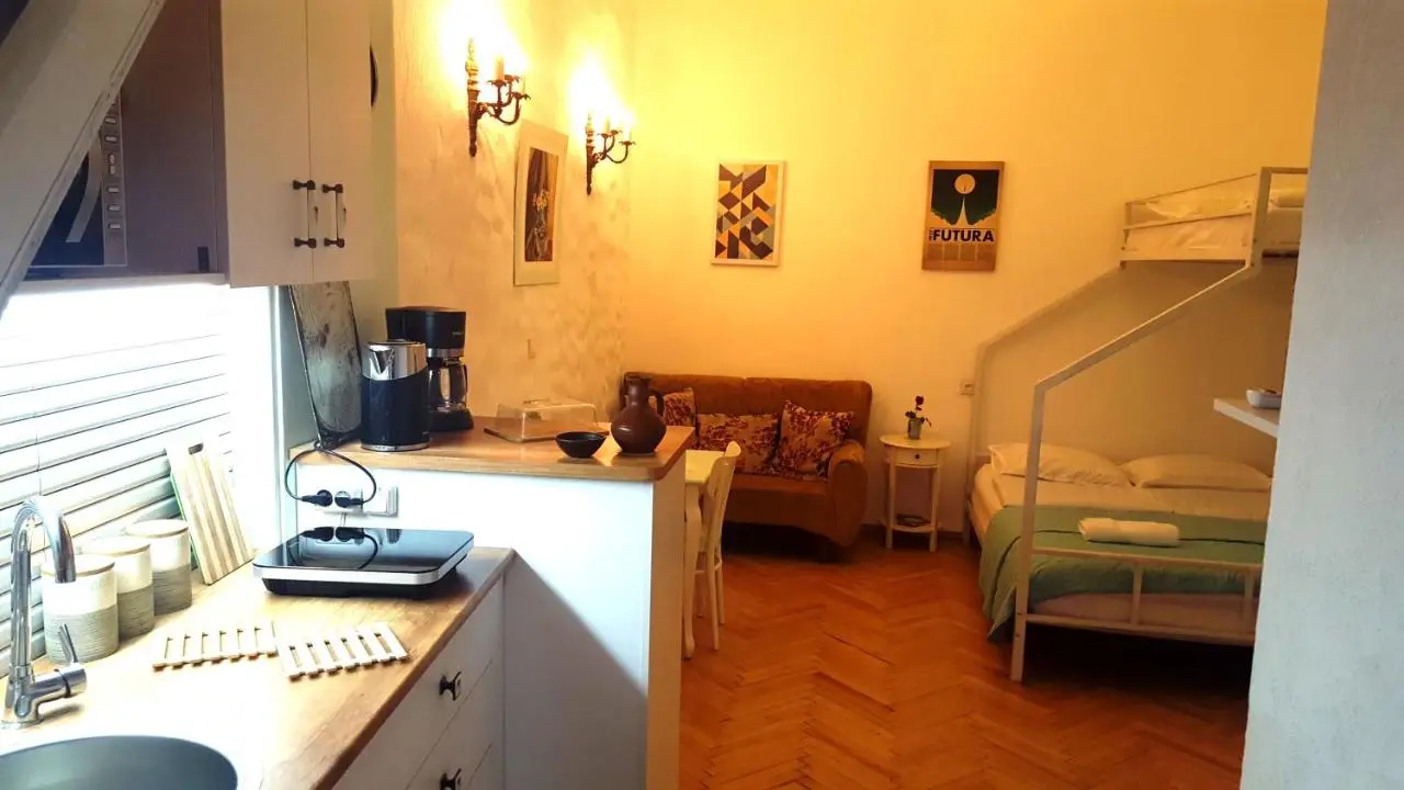 Old Town Studio With Picture Perfect Terrace !