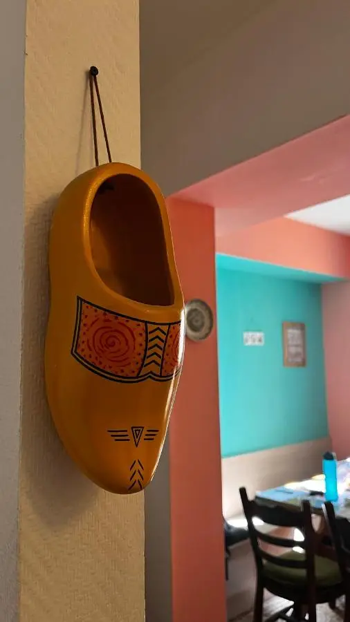 Why Me Eco-friendly Hostel - metro access