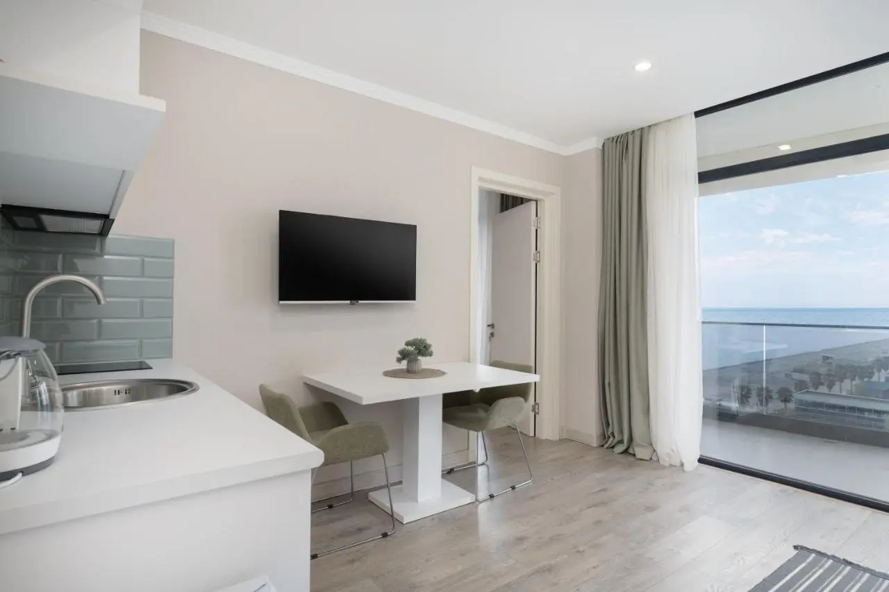 Green Side Apart Hotel Official