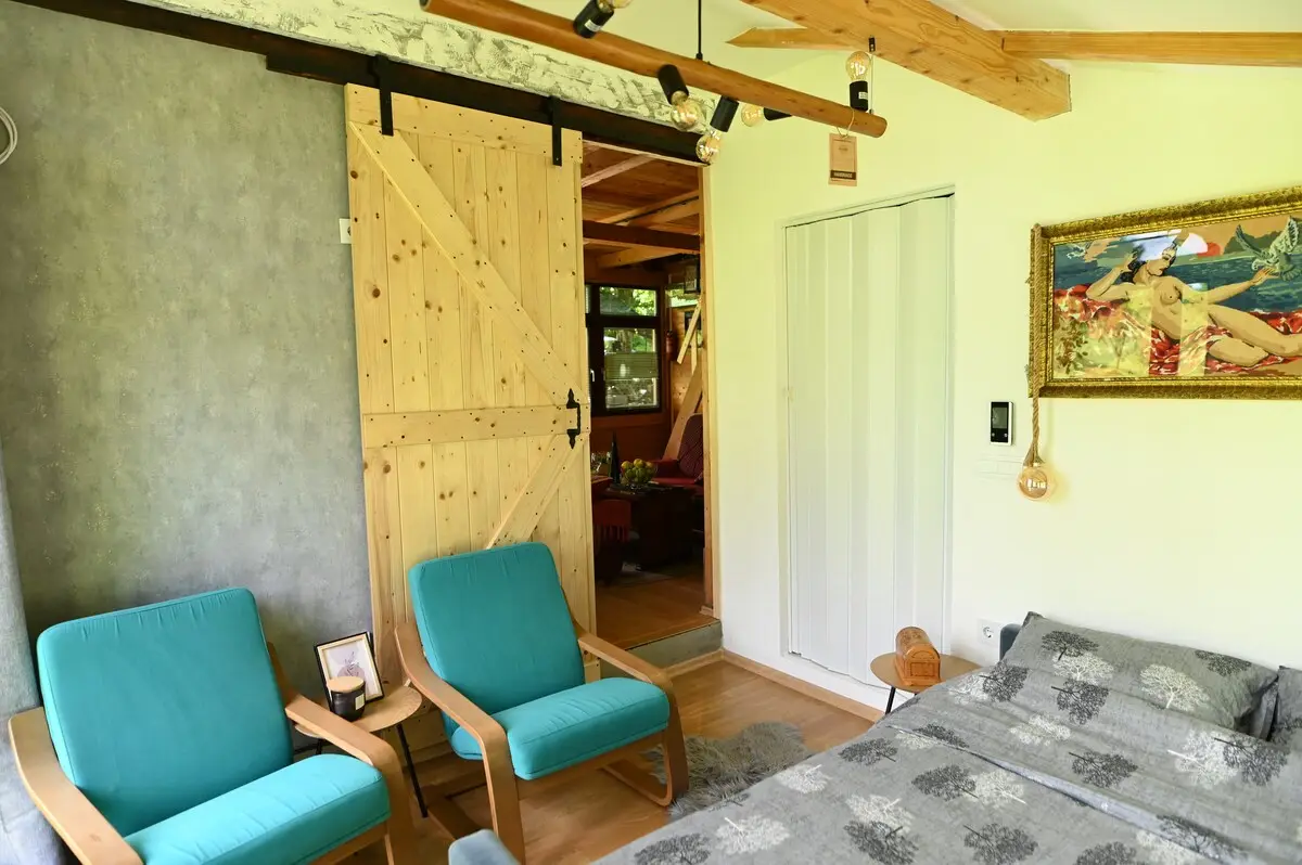 Nina's Cabin