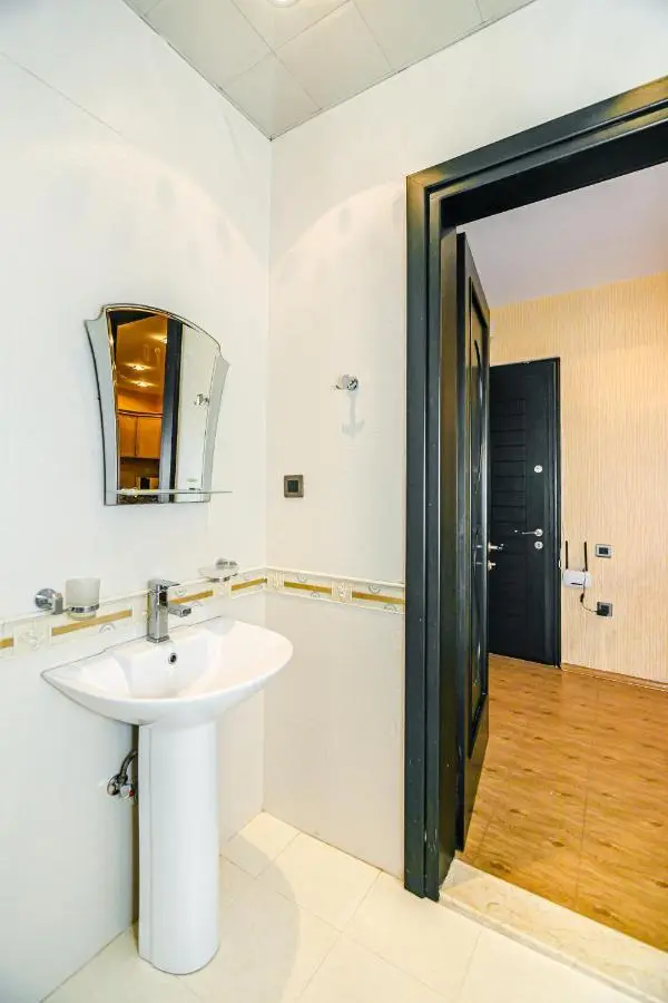 RAYA Luxury Apartment in Nizami street
