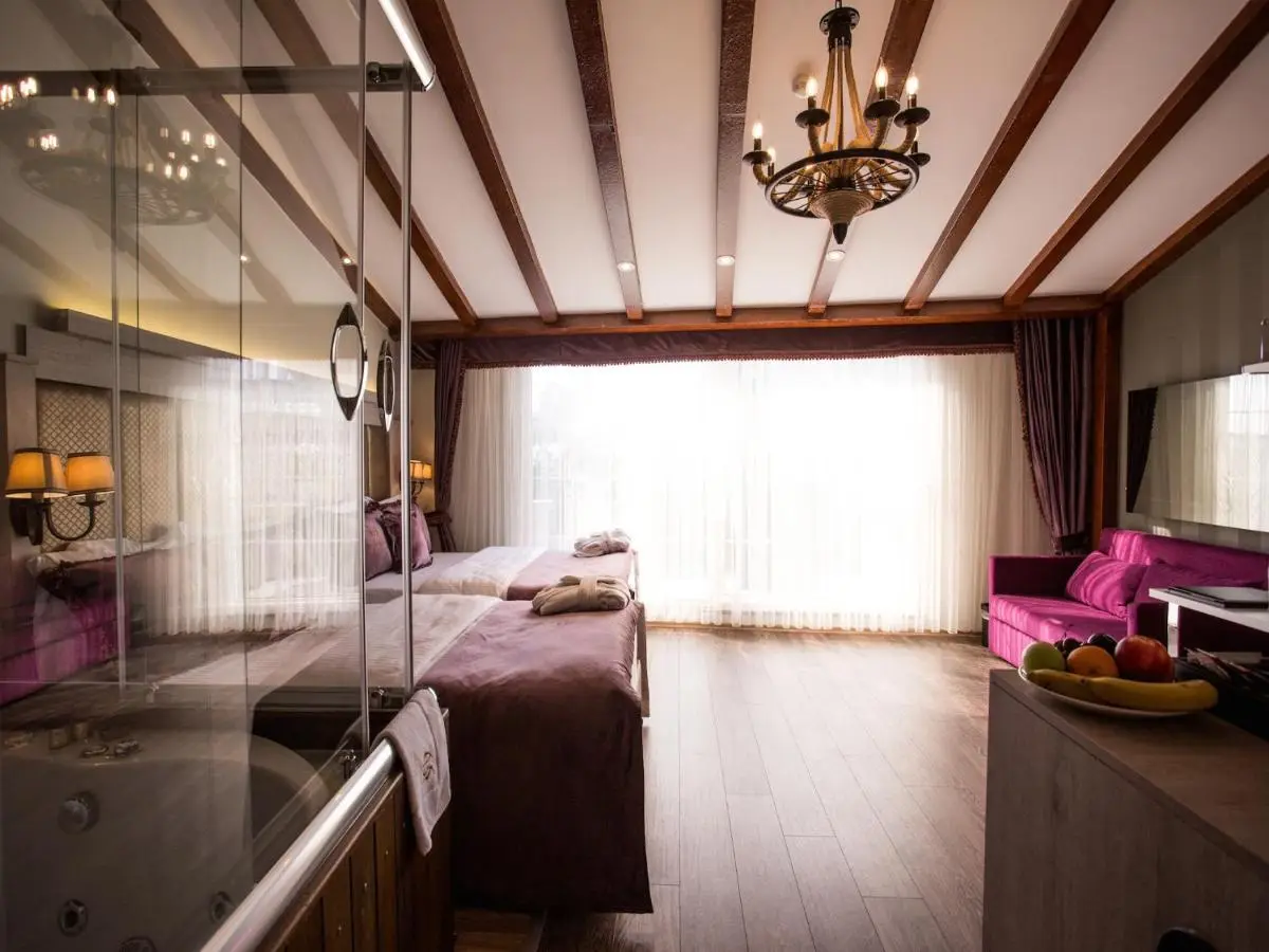 Bonne Sante Hotel