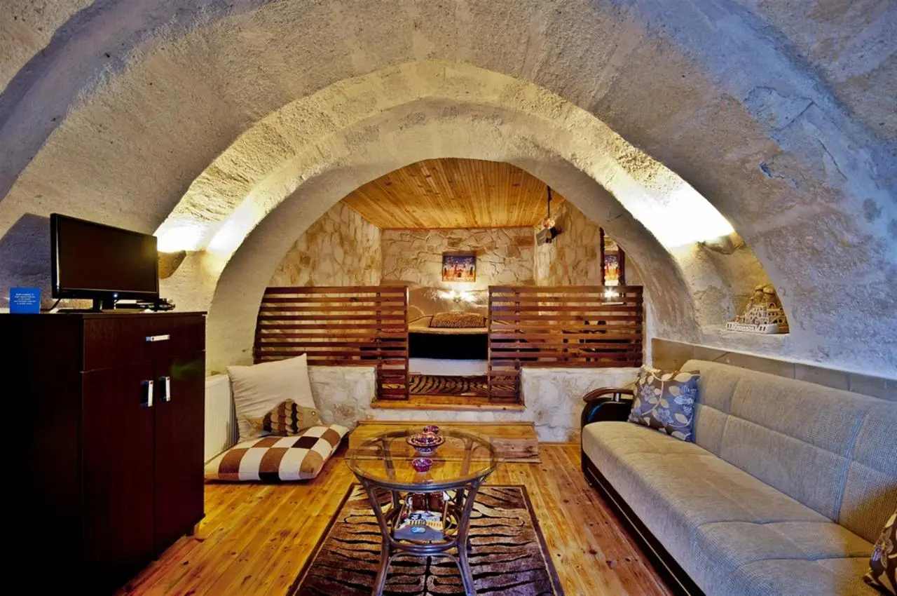 Adanos Konuk Evi