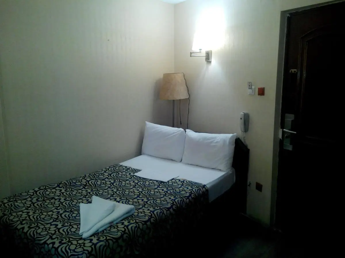 Hotel Red Rose
