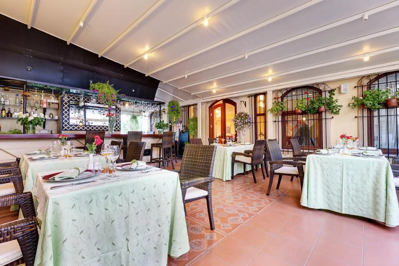 Arena Hotel - Special Class