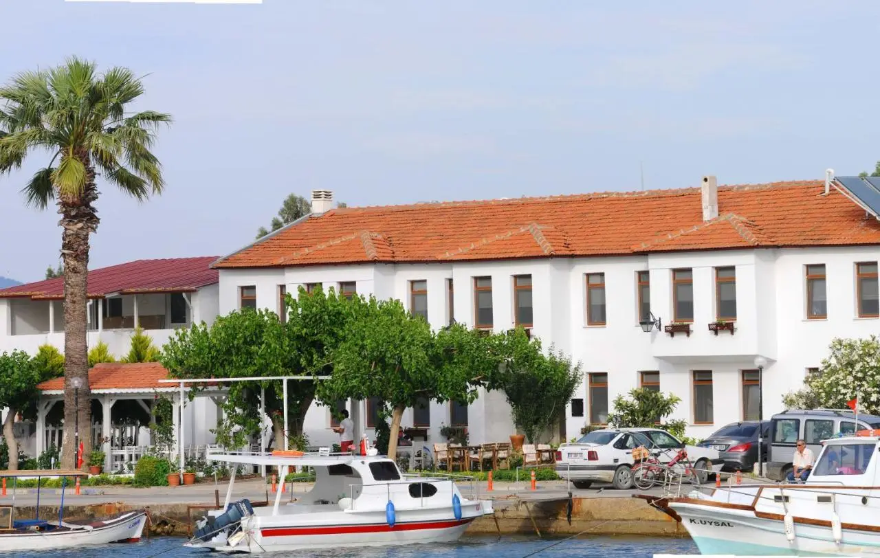 Teos Lodge Pansiyon