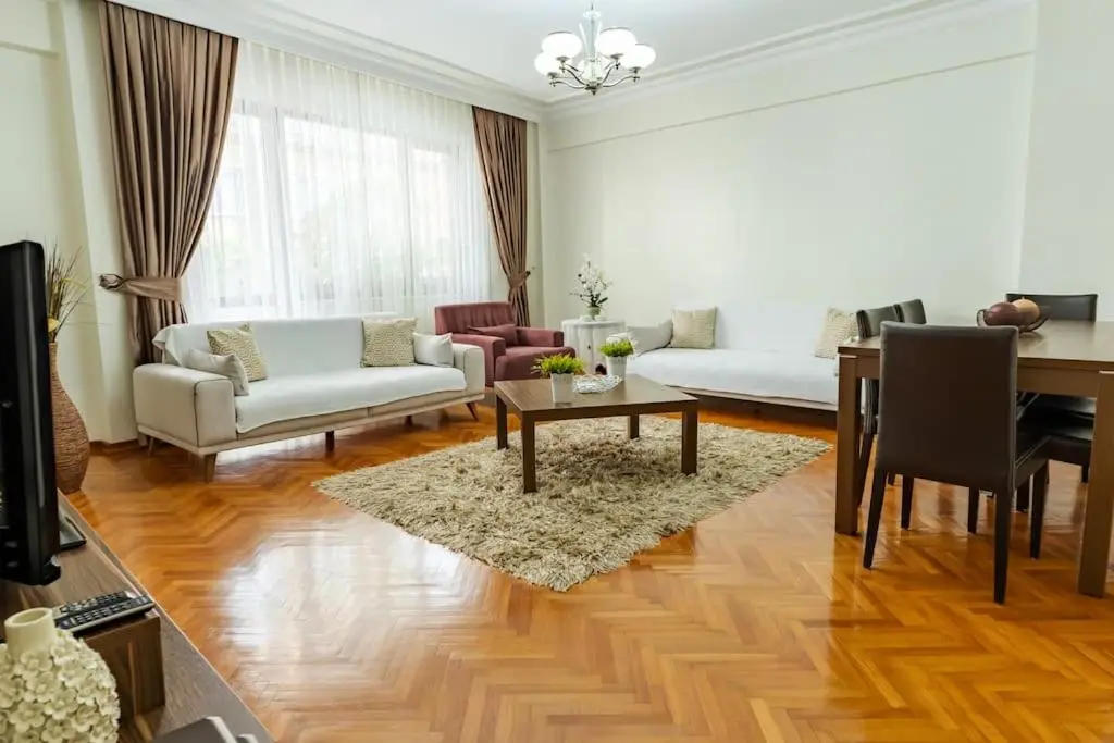 Kaplan Cosy Flat - All air conditioned & Heated 3 Bedrooms in the City