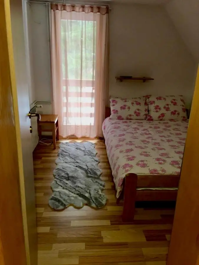 Vikendica RAJ
