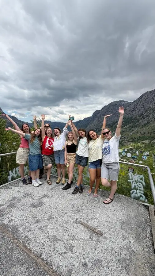 The Hood Hostel & Day Tours