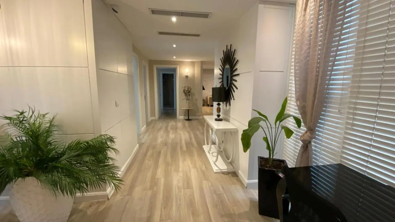 Lake Drive Rooms&Apartments