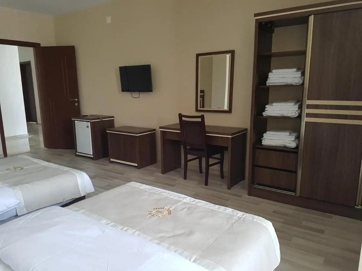 Hotel 725