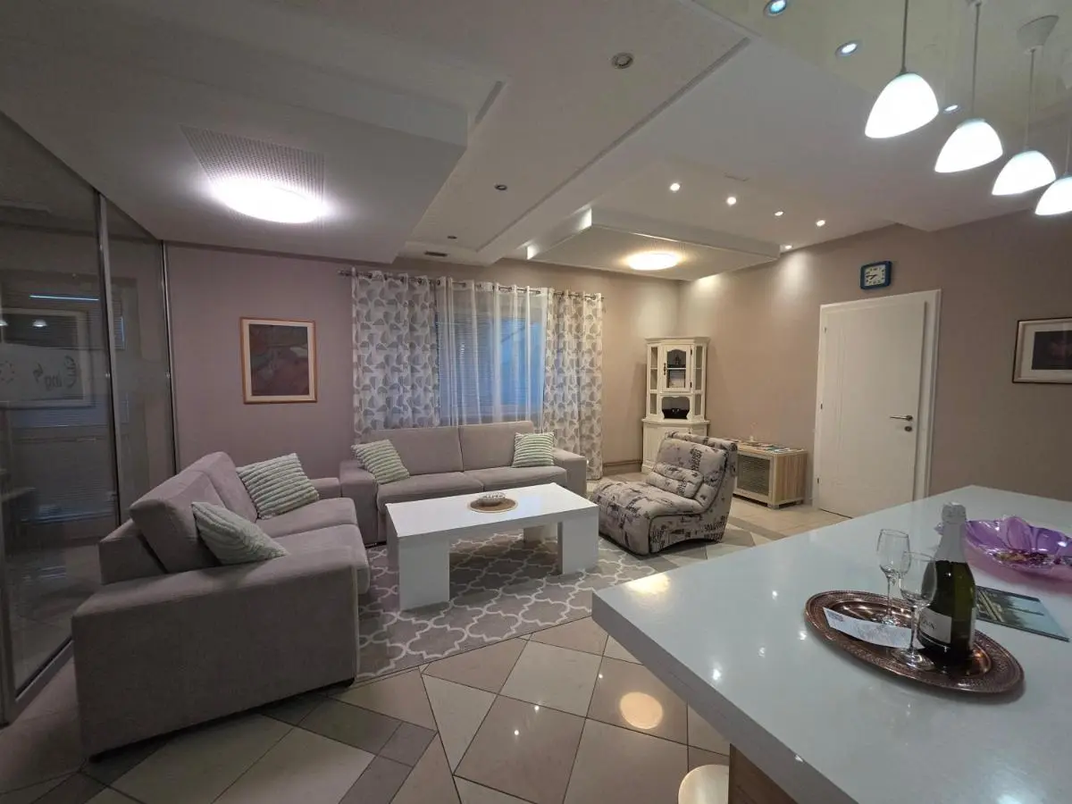 Apartmani EMA Bihać