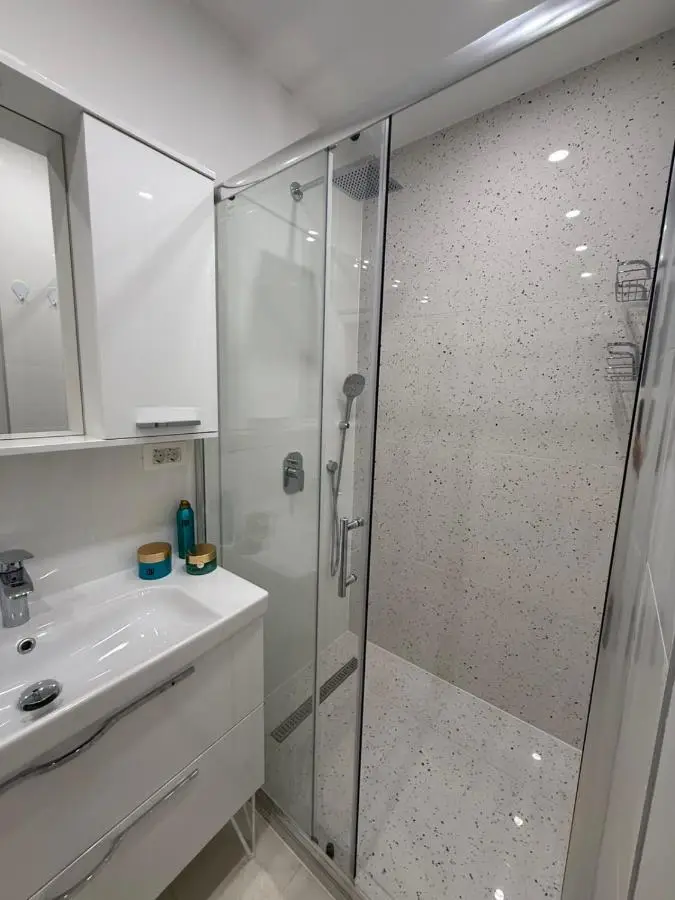 Apartmani Maja