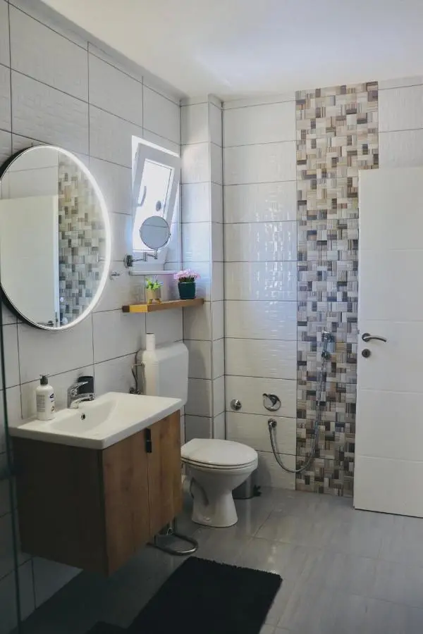 Villa Saraj with Swimming Pool & Jacuzzi near Sarajevo