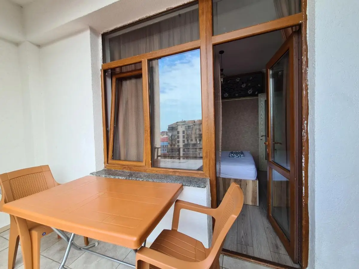 Appartment in front of Nuri lake