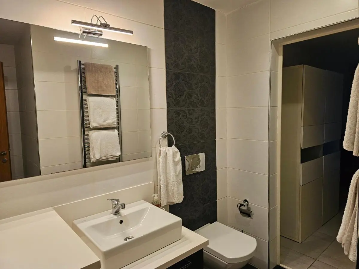 TAKSiM PERFECT RESiDENCE, 3 BEDROOMS, 140 M2, POOL GYM SAUNA ACCESS