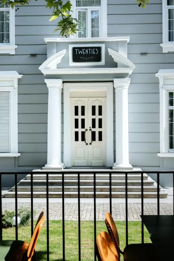 Hotel Twenties Tbilisi - Stay & Dine