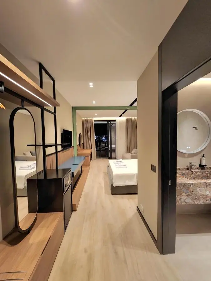Green Light Hotel