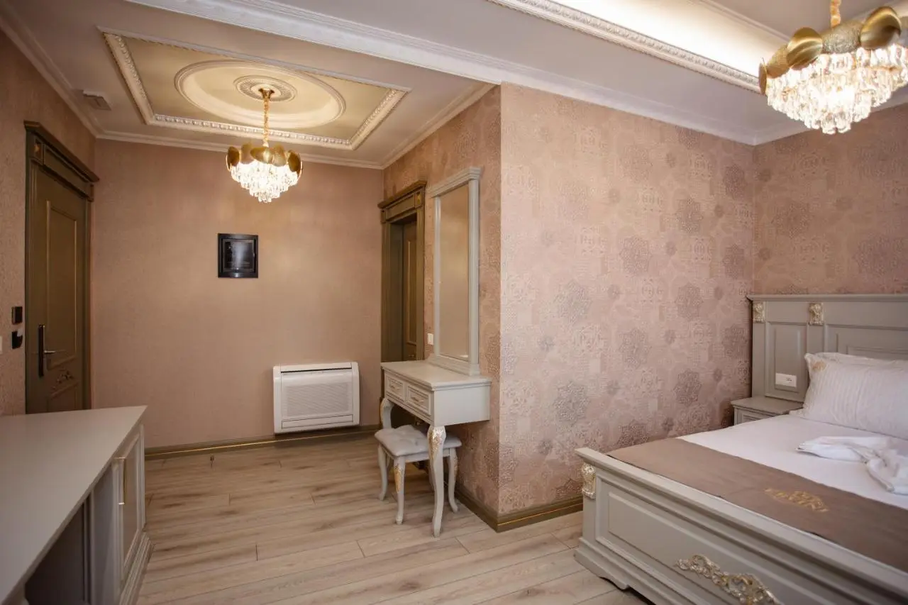 Ervini Boutique Hotel