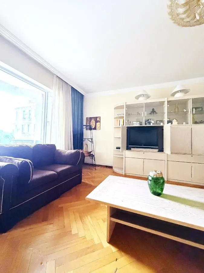 La Mia Apartment Formula 1 view