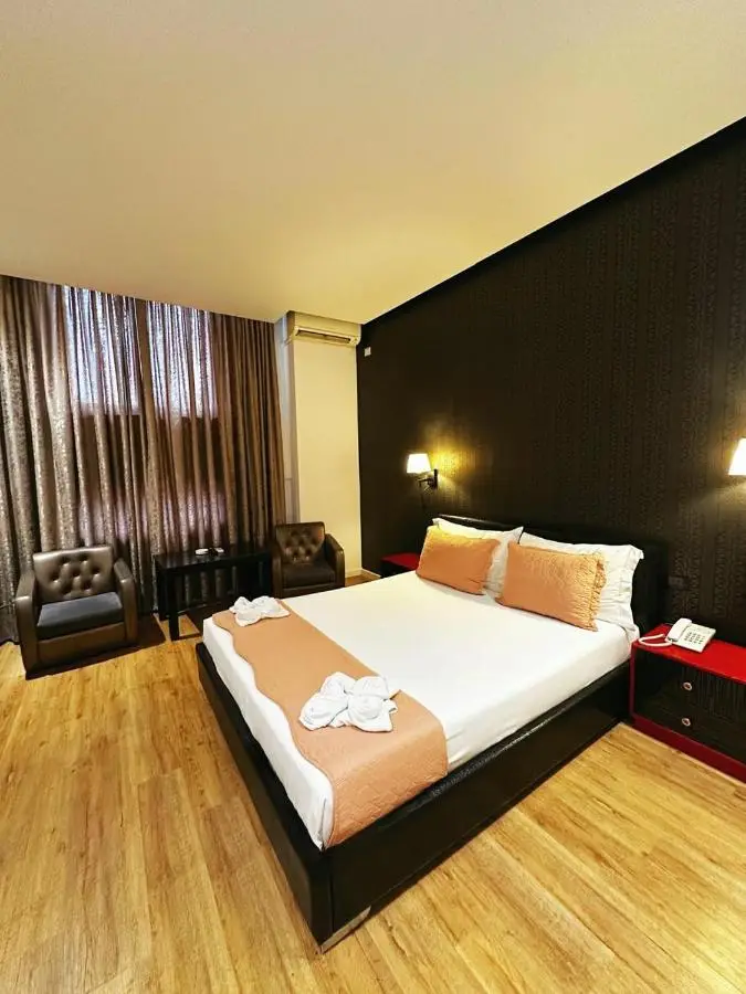 Aurelis Hotel