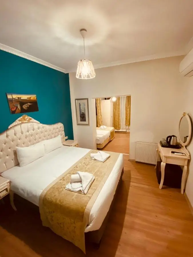Adora Hotel