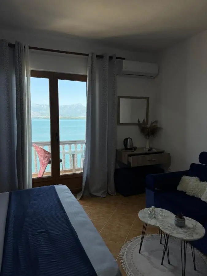 Bella Vista
