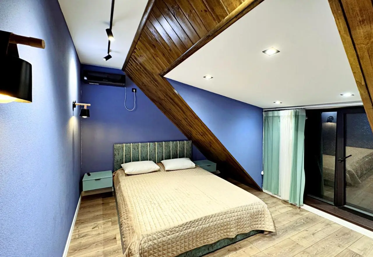 Black A-Frame Luxury Chalet & Pool