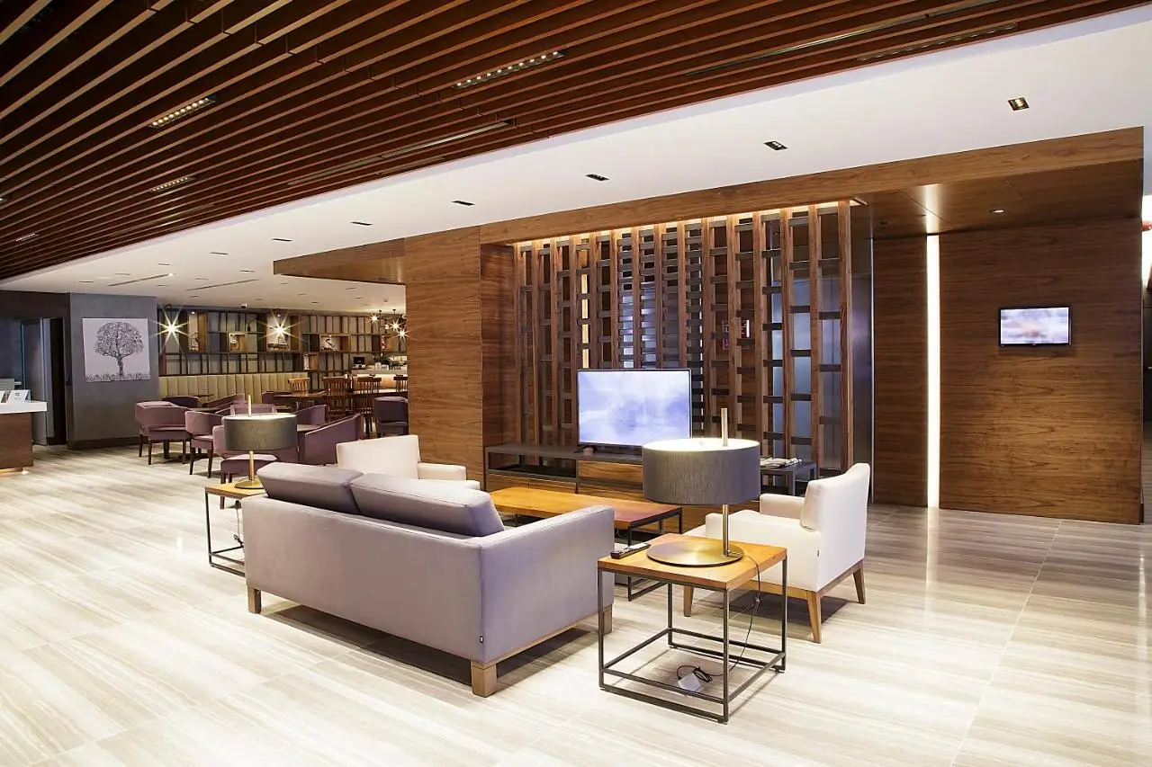 Bof Hotels Business