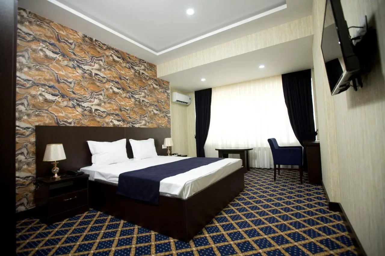 Kristal Inn Hotel
