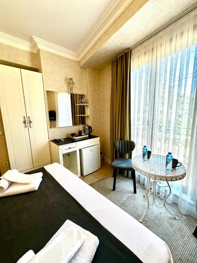 LElLl HAGİA SOFİA OTEL