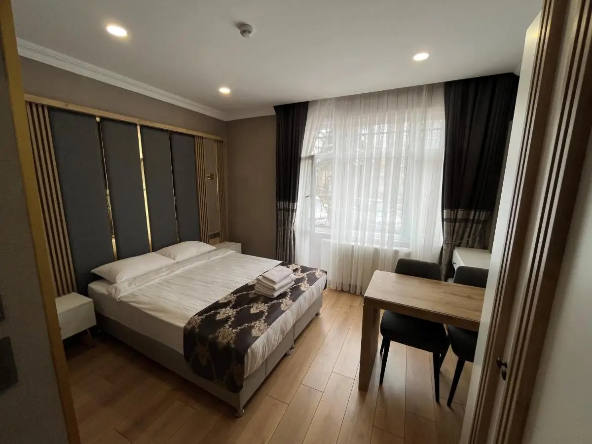H&L Suites