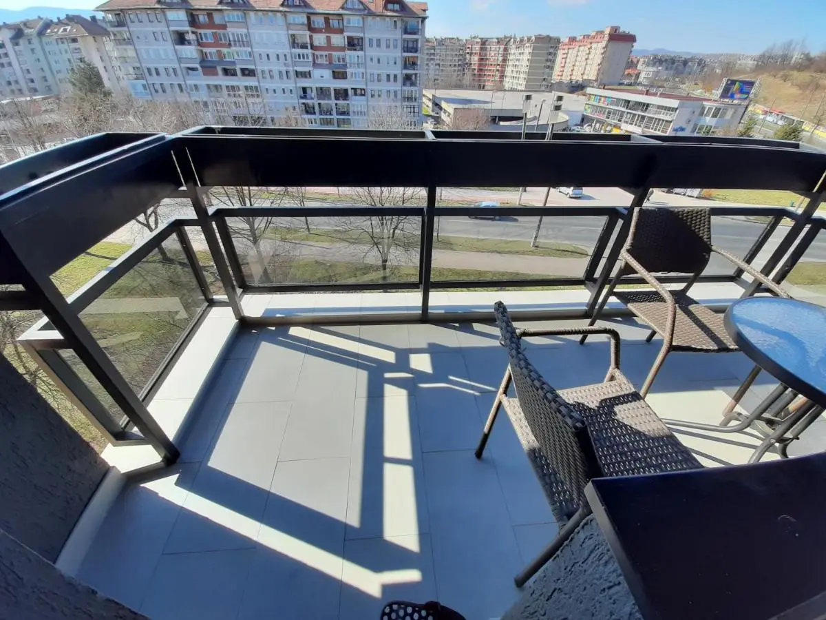 Great Apartment Adi