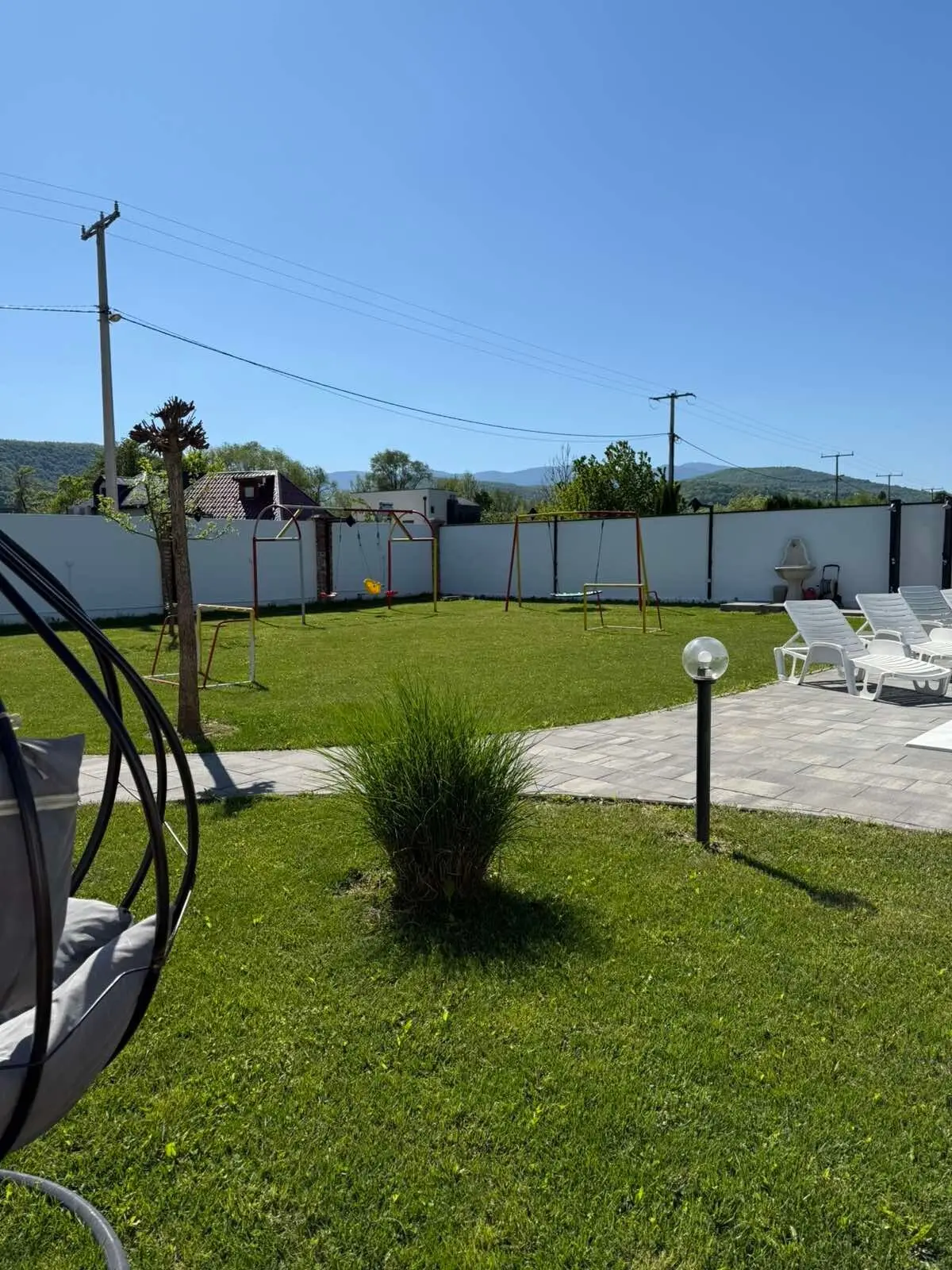 Hadzal's courtyard