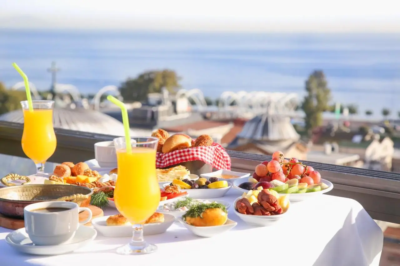 HOTEL BRONTE