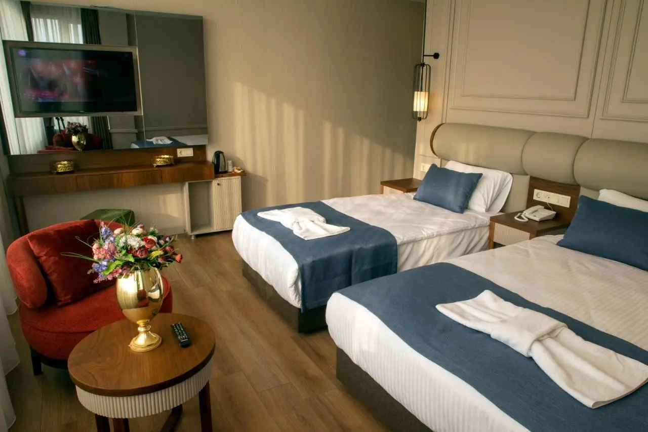 Martinenz Hotel Old City