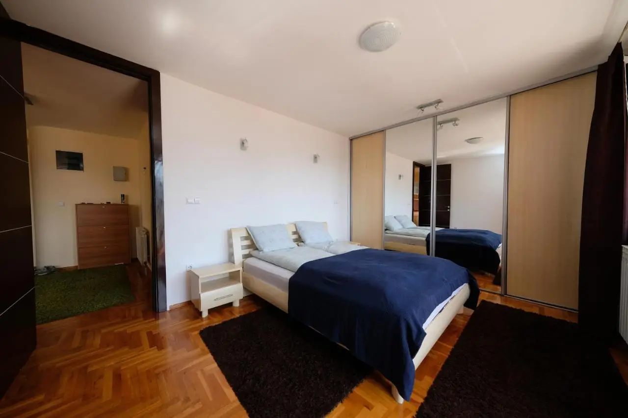 Awesome Panorama Penthouse - free Parking and balcony