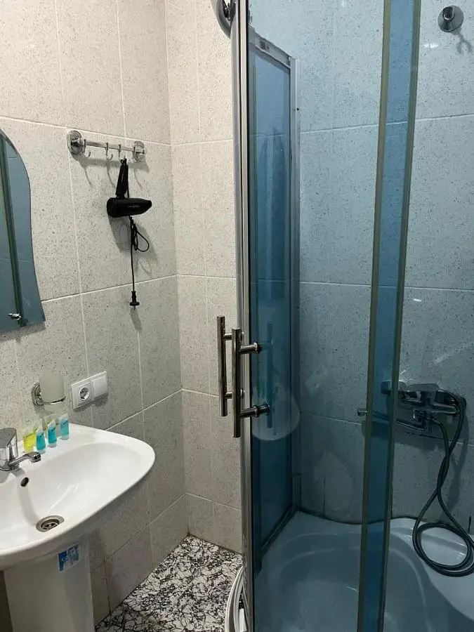Hotel Eight