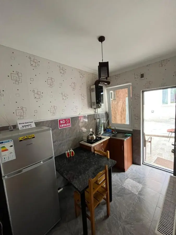 Hillside Guesthouse