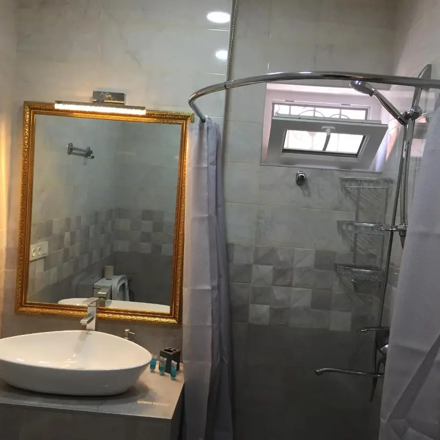 HOTEL COMFORT