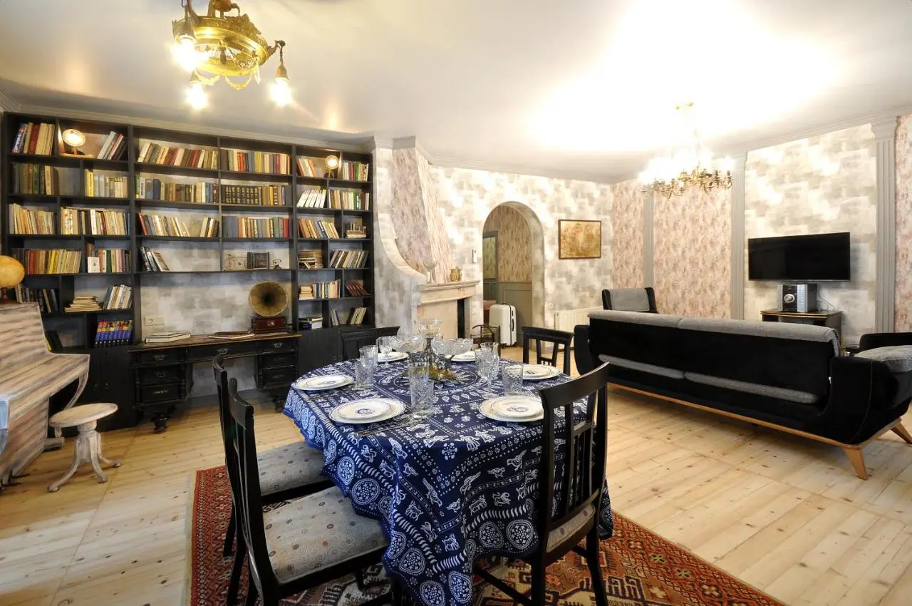 BFG Suites Leselidze