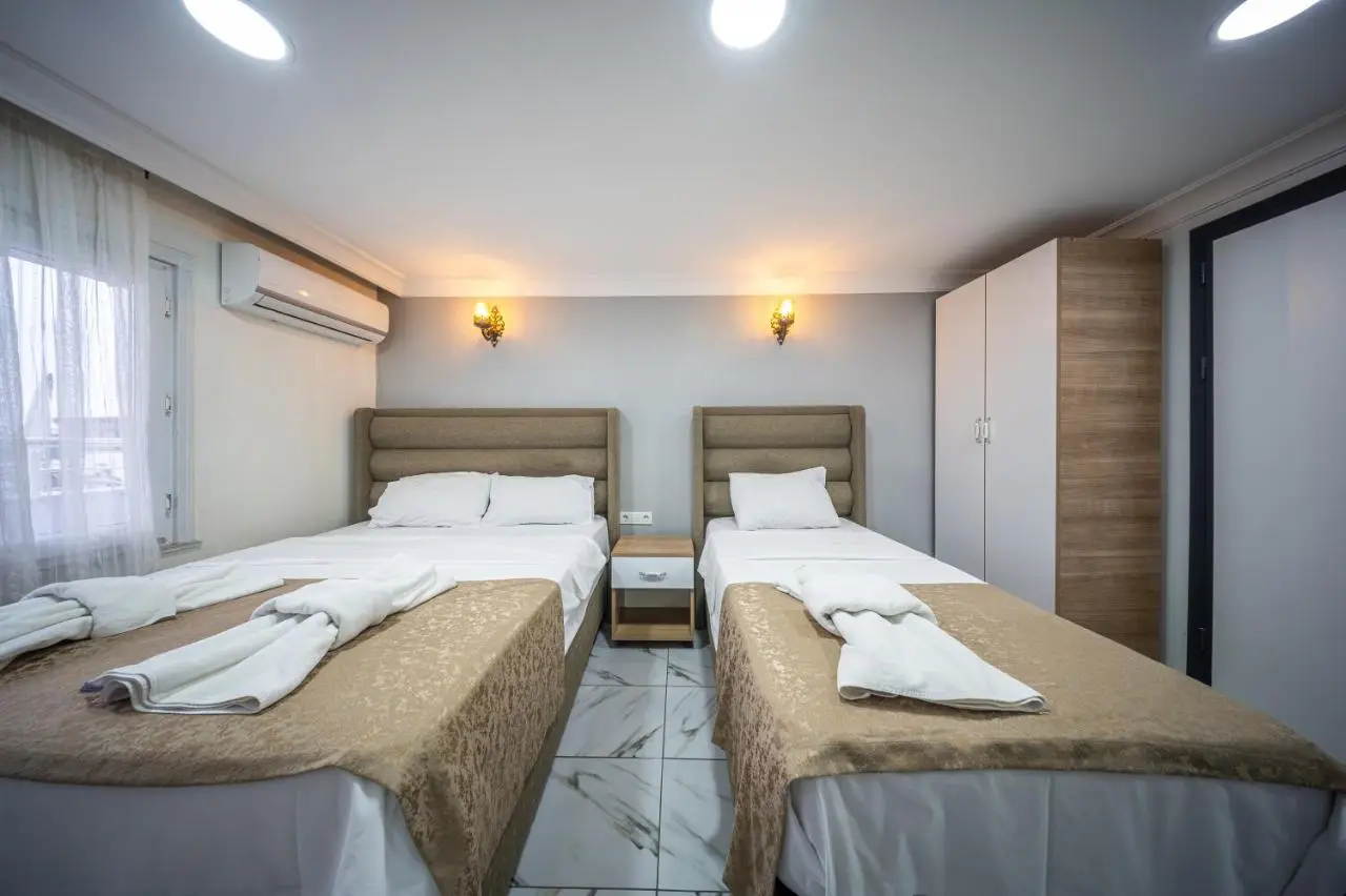 LAOS OTEL