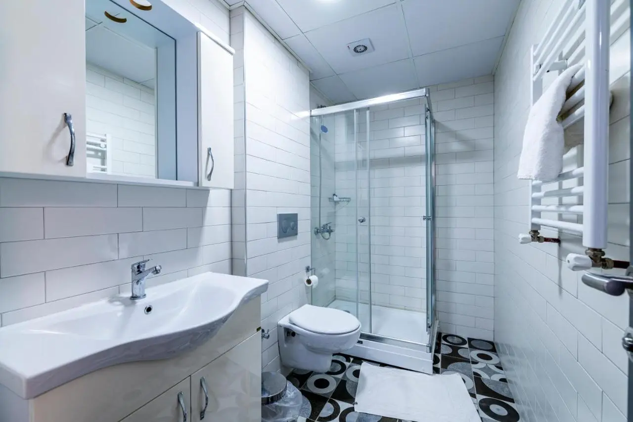 The Royal Luxury Hotel
